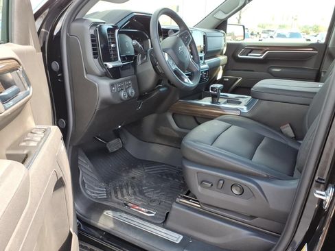 New 2026 Chevrolet Silverado 1500 RST w/ Dark Appearance Package AWD/4WD image 11