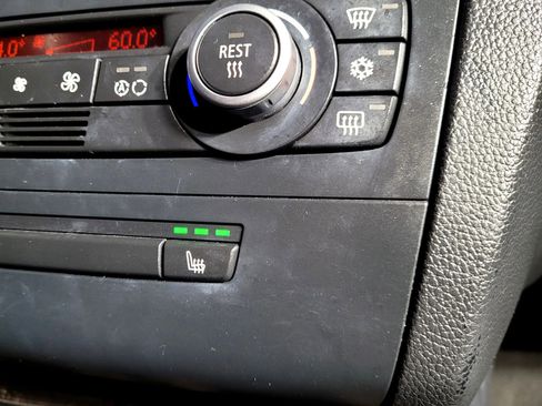 Used 2009 BMW 128i Coupe image 29