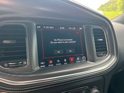 Used 2022 Dodge Charger SRT Hellcat w/ Harman/Kardon Audio Group RWD image 21