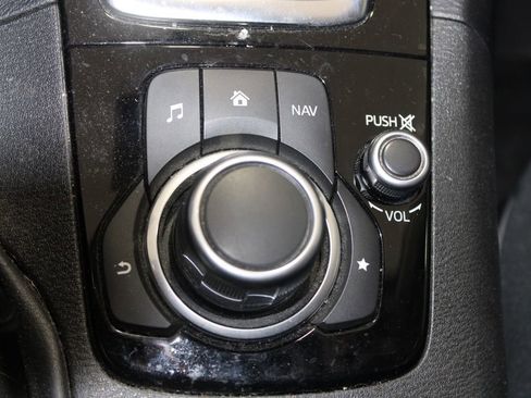 Used 2016 MAZDA MAZDA3 i Touring image 25