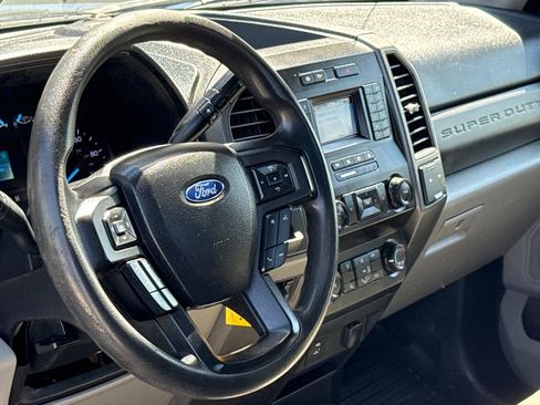 Used 2020 Ford F350 XL w/ Power Equipment Group image 17