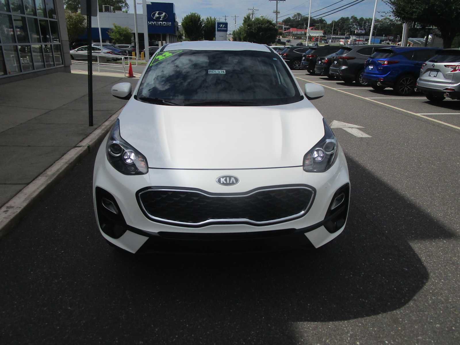 Used 2022 Kia Sportage LX AWD/4WD image 3