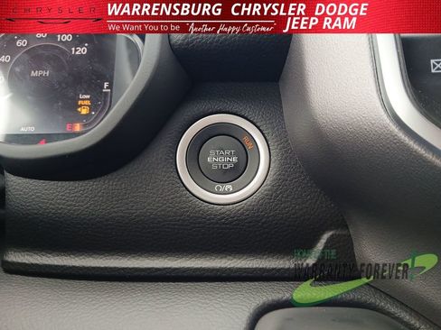 New 2026 RAM 1500 4x4 Crew Cab image 28