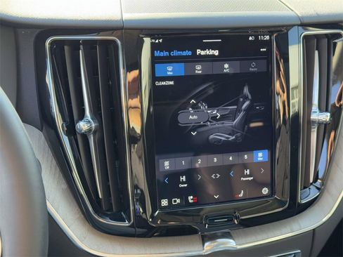 Certified 2025 Volvo XC60 B5 Plus image 25