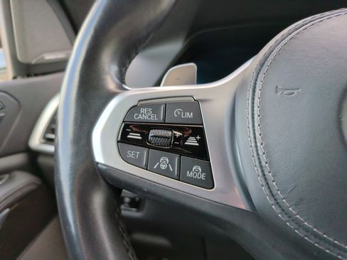 Used 2021 BMW X7 M50i w/ Dynamic Handling Package image 21