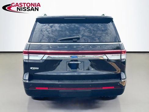 Used 2022 Lincoln Navigator Black Label AWD/4WD image 7