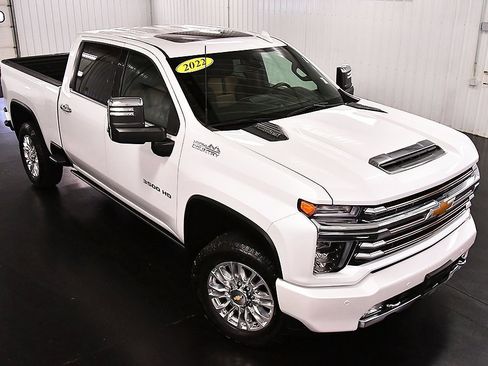 Used 2022 Chevrolet Silverado 3500 High Country w/ Safety Package II image 14