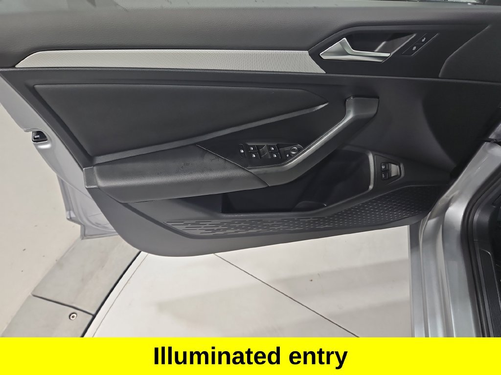 Used 2021 Volkswagen Jetta SE FWD image 10
