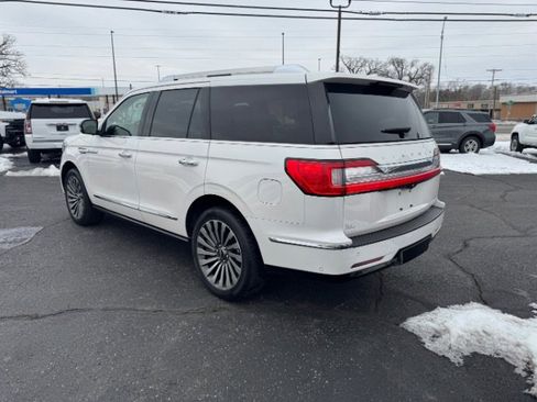 Used 2019 Lincoln Navigator Reserve AWD/4WD image 4