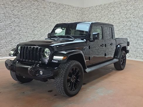 Used 2021 Jeep Gladiator Overland AWD/4WD image 3