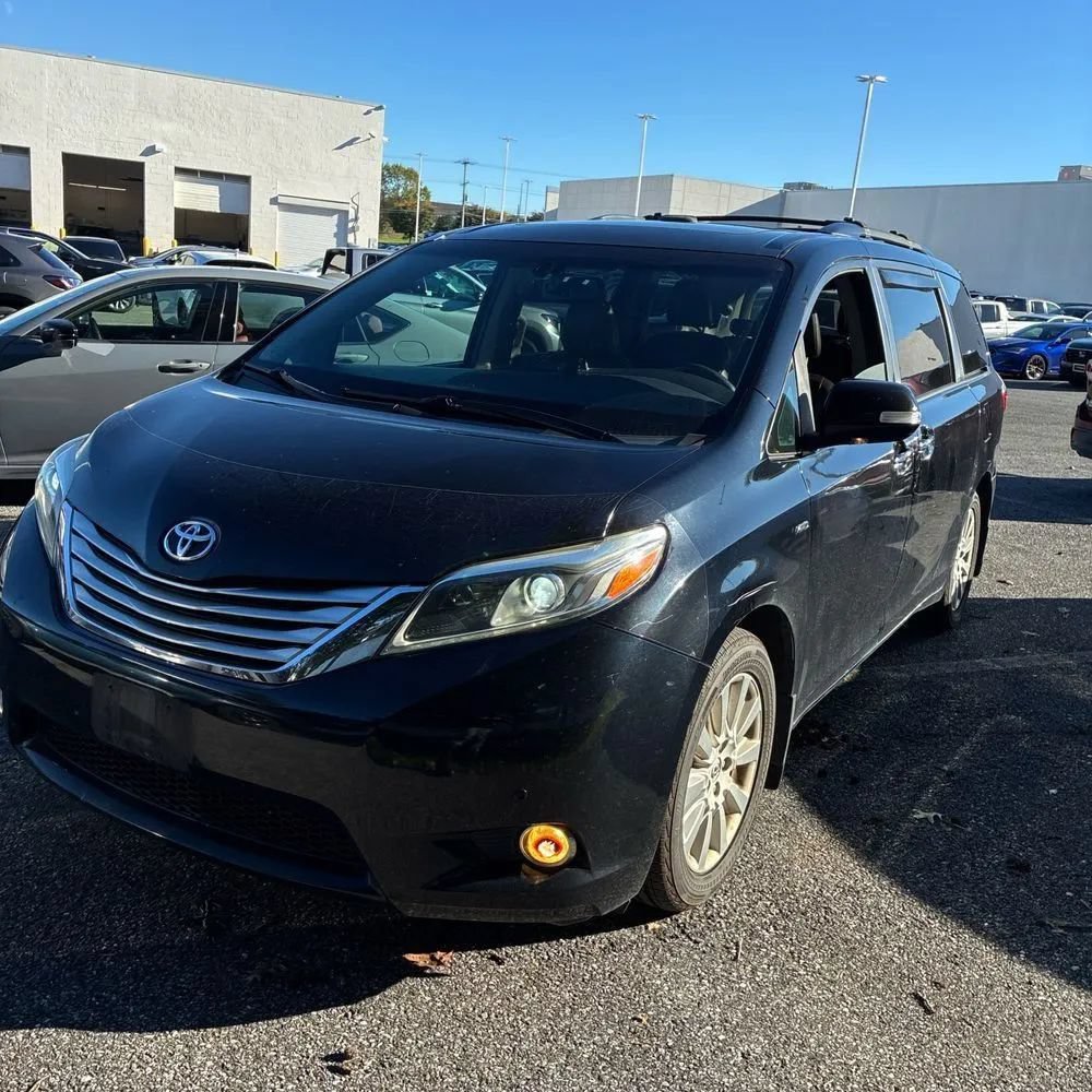 Used 2016 Toyota Sienna Limited Premium AWD/4WD image 1