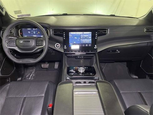 Used 2024 Jeep Wagoneer Series II image 28