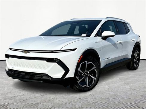 New 2026 Chevrolet Equinox EV LT image 3