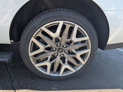 New 2025 Ford Expedition Platinum w/ Platinum Ultimate Package AWD/4WD image 23