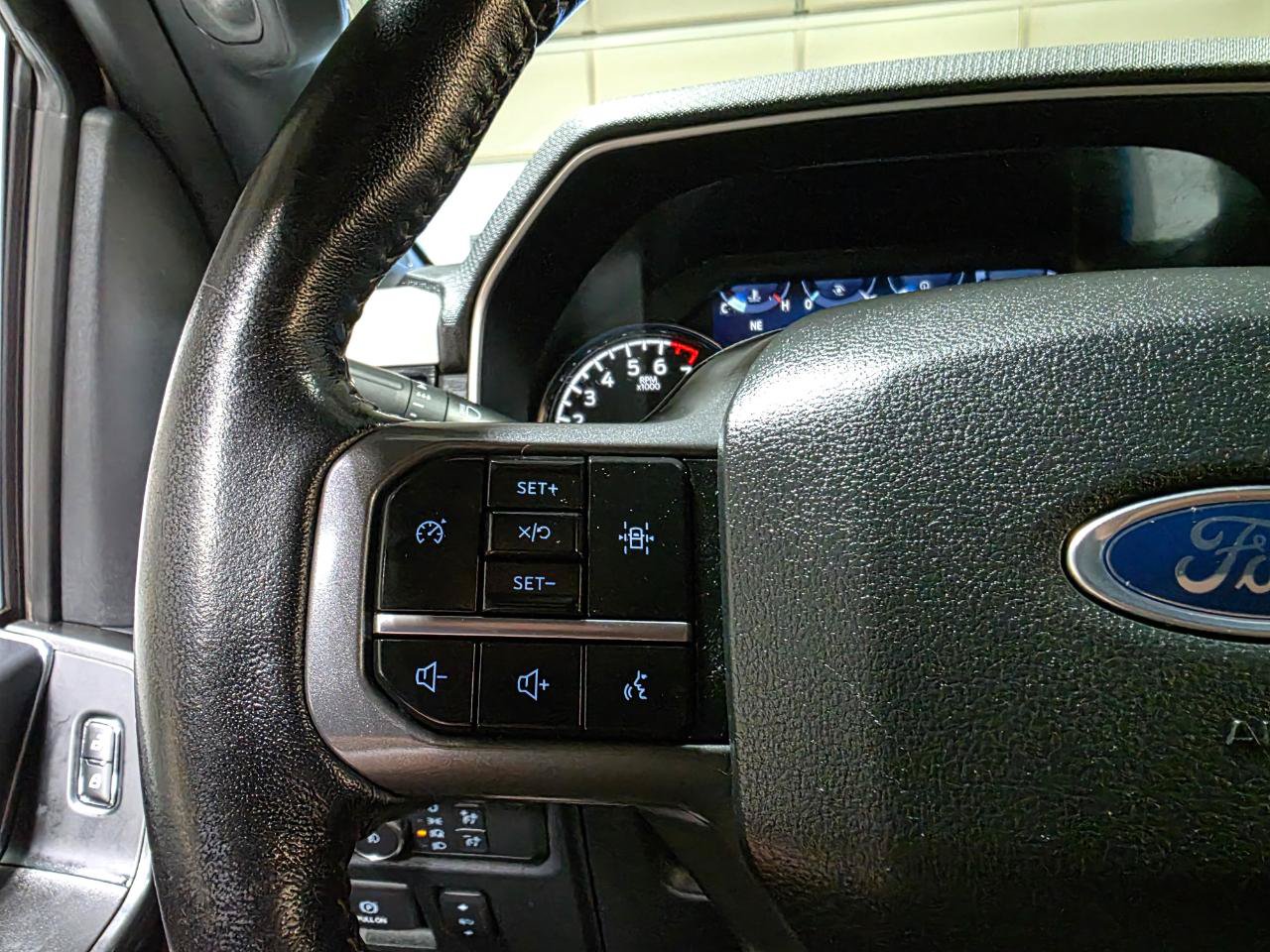 Used 2021 Ford F150 XLT w/ Equipment Group 302A High AWD/4WD image 31