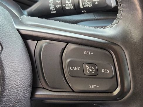 Used 2022 Jeep Wrangler Unlimited Sport AWD/4WD image 27