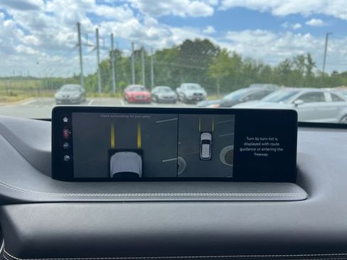 Used 2021 Genesis GV80 2.5T w/ Prestige Package 04 AWD/4WD image 28