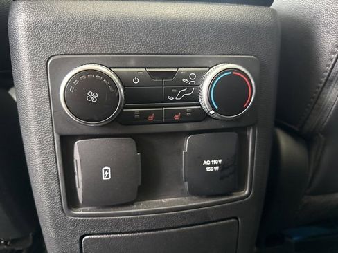 Used 2023 Ford Explorer Limited w/ Limited Technology Package image 19