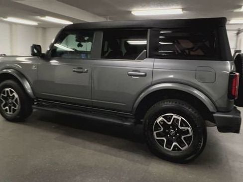 Used 2024 Ford Bronco Outer Banks AWD/4WD image 6