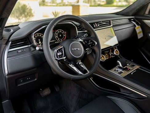 New 2026 Jaguar F-PACE R-Dynamic S image 16