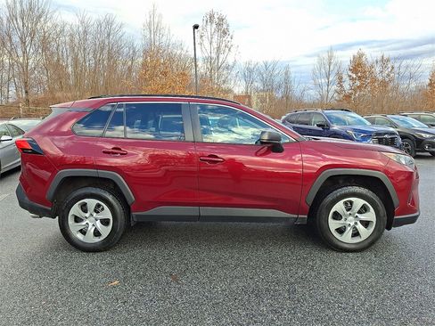 Used 2021 Toyota RAV4 LE image 7