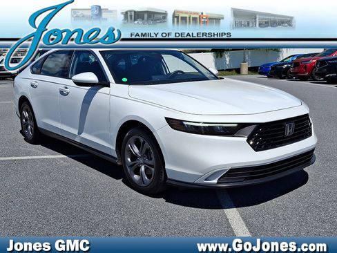 Certified 2024 Honda Accord EX image 1