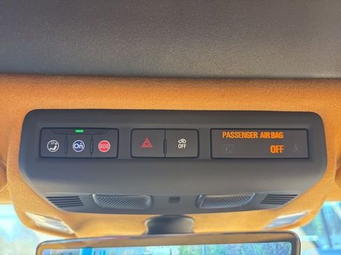 Used 2022 Chevrolet Corvette Stingray Premium Cpe w/ Z51 Performance Package image 52