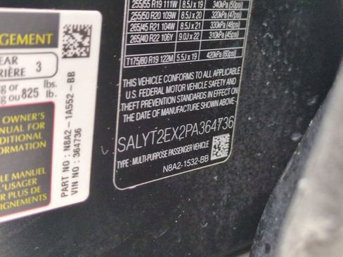 Used 2023 Land Rover Range Rover Velar R-Dynamic S image 22