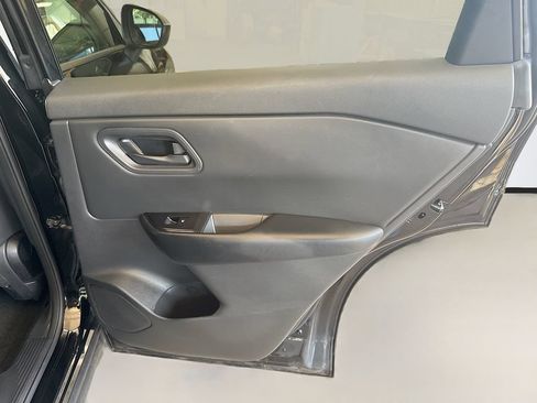 Used 2024 Nissan Rogue S AWD/4WD image 30