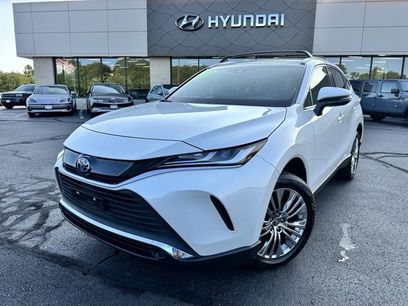 Used 2022 Toyota Venza XLE