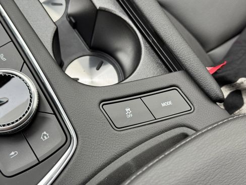 New 2025 Cadillac XT5 Luxury image 25