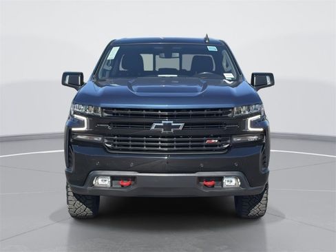 Used 2021 Chevrolet Silverado 1500 LT Trail Boss w/ Convenience Package II image 2