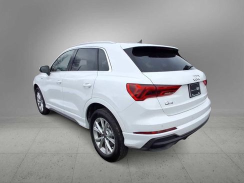 Certified 2025 Audi Q3 2.0T Premium w/ Convenience Package image 6