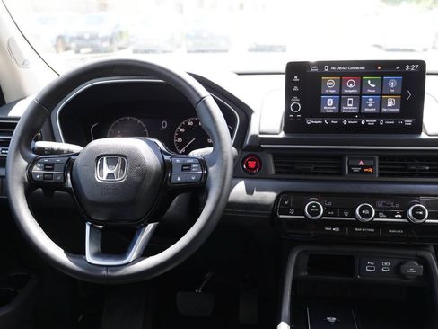 Used 2025 Honda Pilot Touring image 25