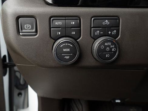 Used 2022 Chevrolet Silverado 1500 RST w/ Convenience Package II image 15