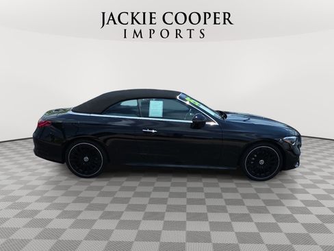 Used 2025 Mercedes-Benz CLE 300 4MATIC Cabriolet image 4