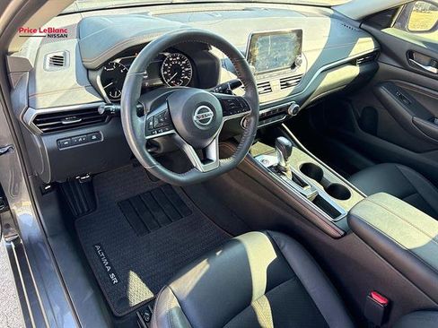Used 2022 Nissan Altima 2.5 SR FWD image 16