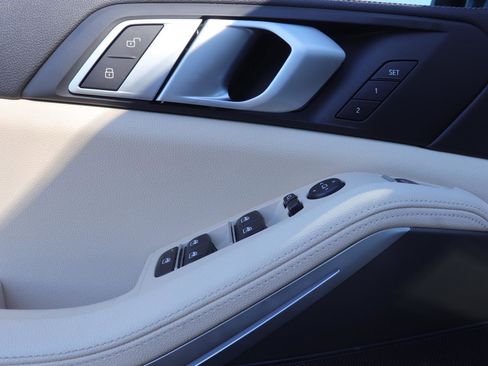 Used 2019 BMW X5 xDrive40i w/ Convenience Package image 22