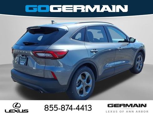 Used 2025 Ford Escape ST-Line FWD image 7