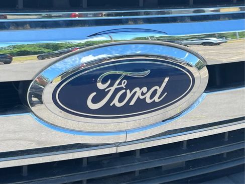 Used 2018 Ford F250 XLT w/ Snow Plow Prep Package AWD/4WD image 33