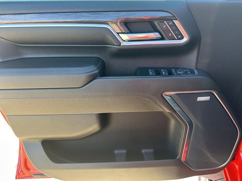 Used 2024 Chevrolet Silverado 2500 LTZ w/ LTZ Plus Package image 15