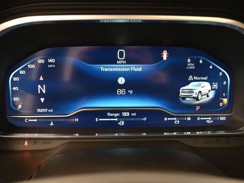Used 2022 Chevrolet Suburban RST w/ Luxury Package AWD/4WD image 35
