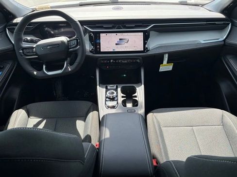 New 2026 Jeep Cherokee Laredo image 32