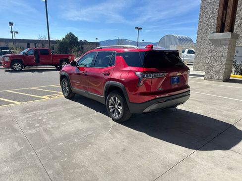 Used 2025 Chevrolet Equinox LT w/ Convenience Package II image 6
