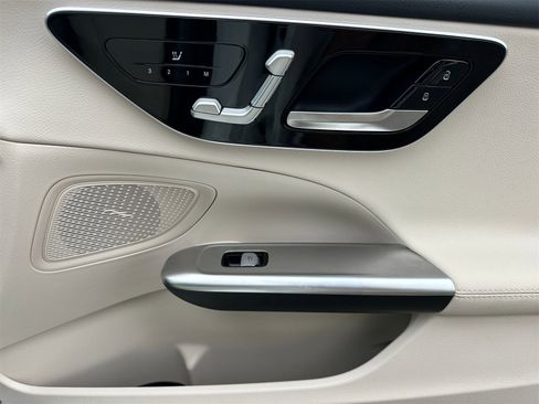Certified 2025 Mercedes-Benz C 300 Sedan image 19