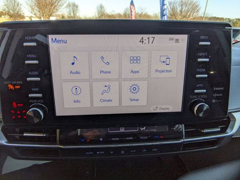 Used 2021 Toyota Sienna LE w/ LE Plus Package FWD image 30