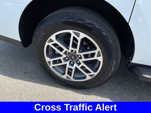 Used 2025 Ford Expedition Max Active AWD/4WD image 48