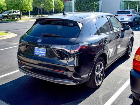 Used 2024 Honda HR-V EX-L image 17