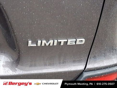 Used 2020 Jeep Cherokee Limited w/ Technology Group image 31