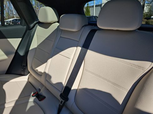 New 2026 Mercedes-Benz GLC 300 GLC 300 image 15